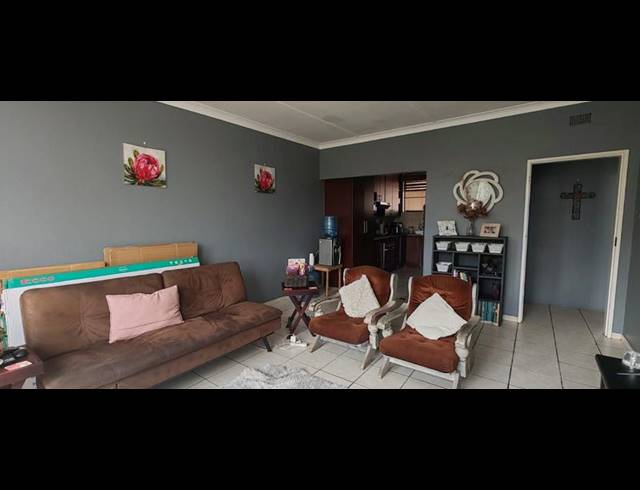 2 BEDROOM APARTMENT FOR SALE IN PRETORIA GARDENS